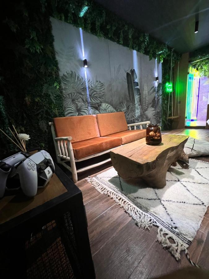 Jungle Au Centre De Marrakech Avec Jacuzzi ! Bed and Breakfast Μαρακές Εξωτερικό φωτογραφία